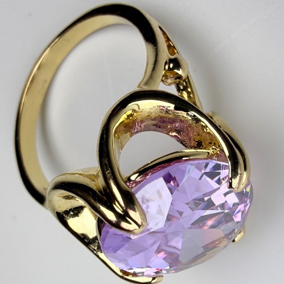 Gold Tone Kunzite Ring - Picture 2 of 14